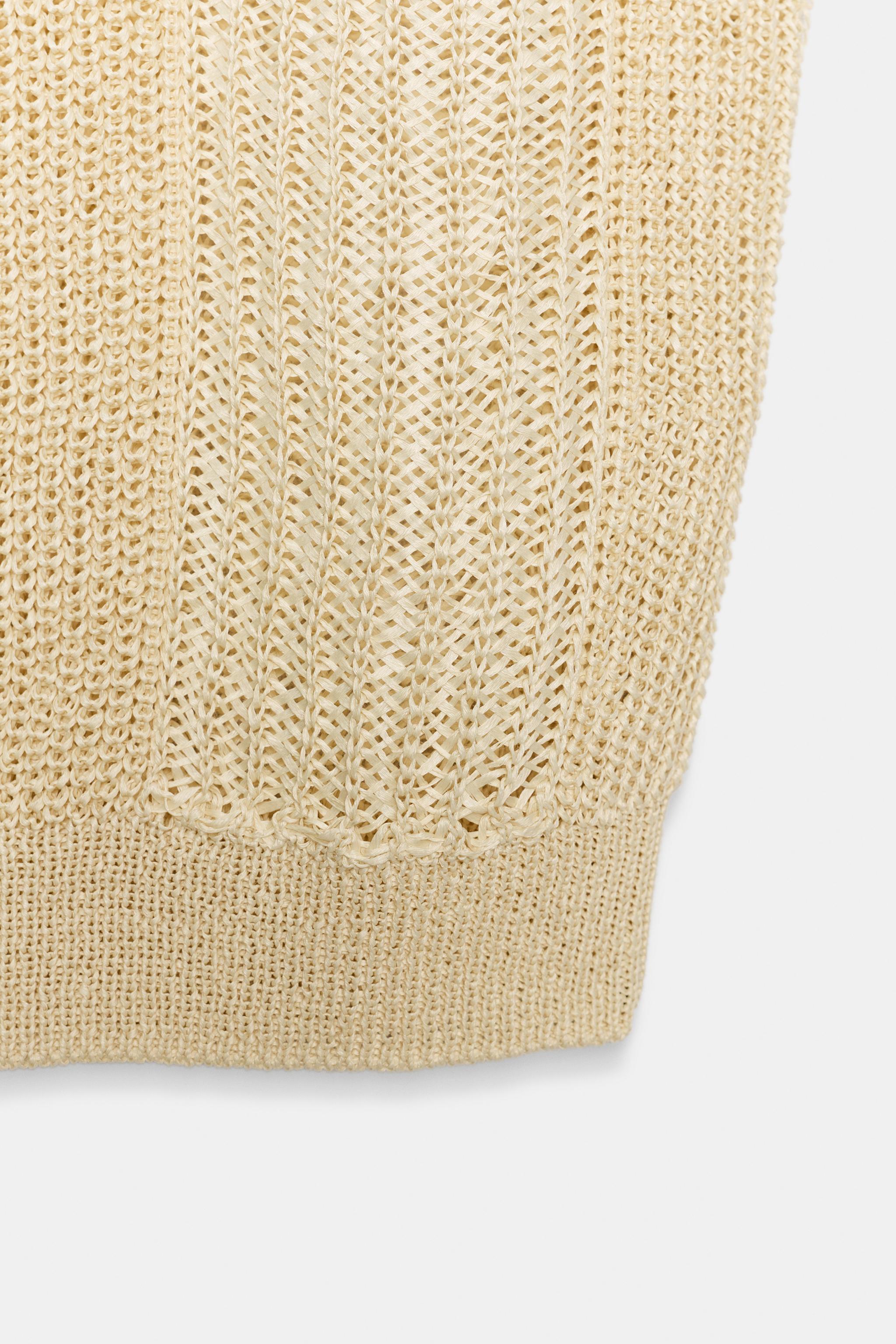 KNIT V-NECK VEST TOP